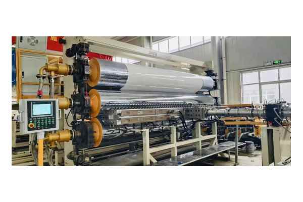 Cleachdadh inneal extruder